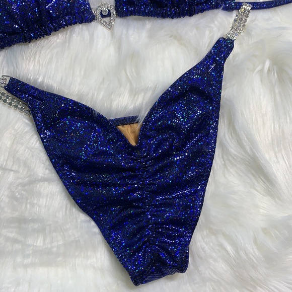Dark blue competition simple bikini suit - Picture 5 of 12